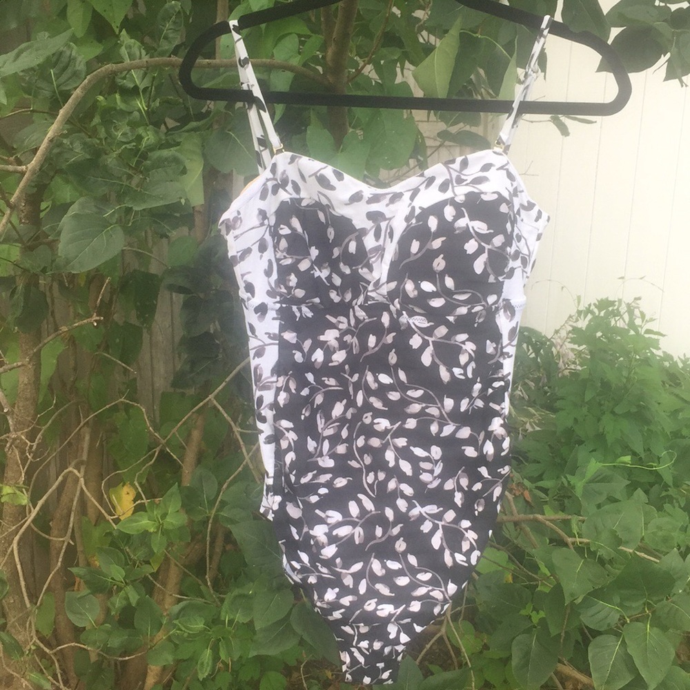 Maternity bathing suit
